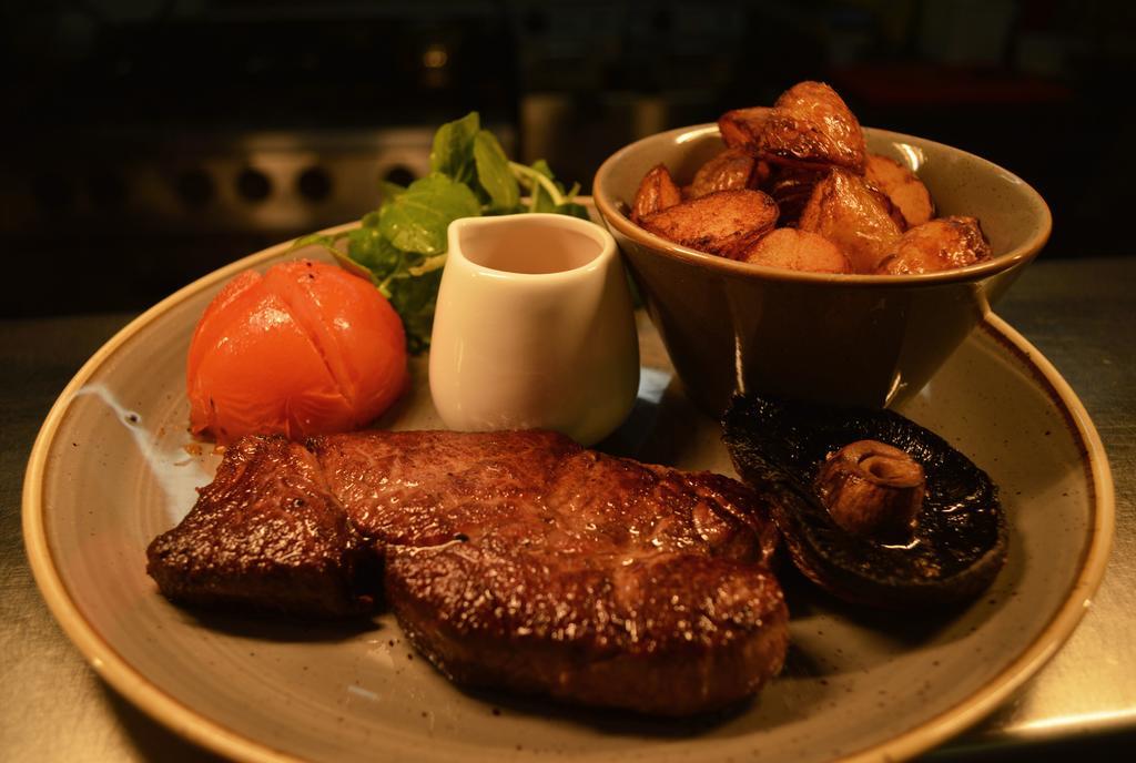 The Oxenham Arms Hotel Devon South Zeal ภายนอก รูปภาพ